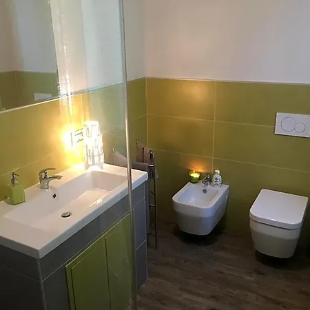 Arcobaleno Nocleg ze śniadaniem Longone al Segrino