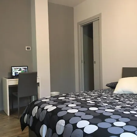 Panzió Arcobaleno Longone al Segrino